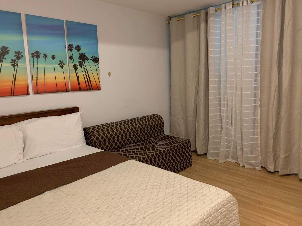 Azure C2 Balcony Wifi Near Mall Airport Multiple Units Paranaque City Exteriör bild